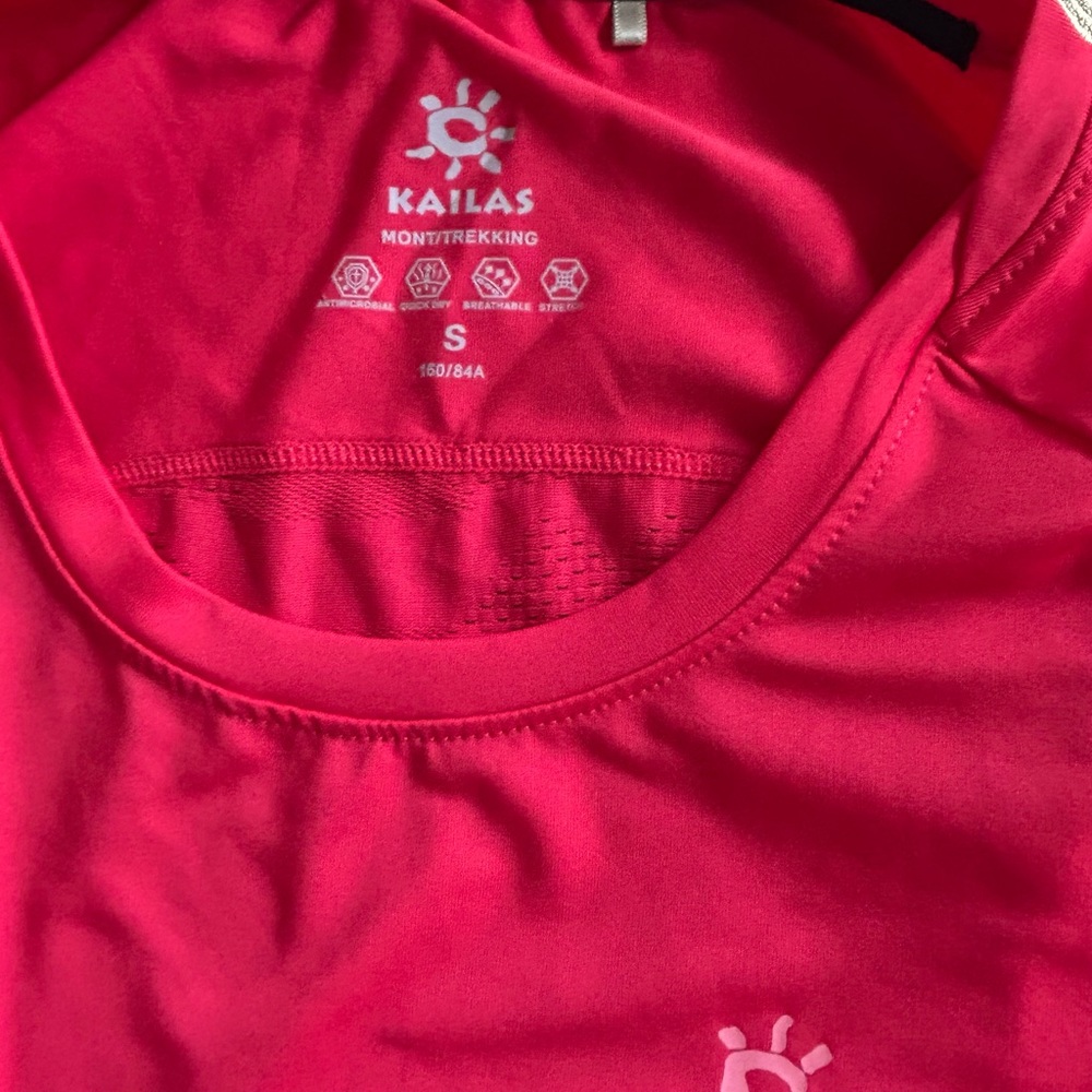 Kaila’s Pink Functional Women's Tee Size Small - Picture 4 of 4